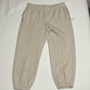 * Old Navy Active Cream Joggers